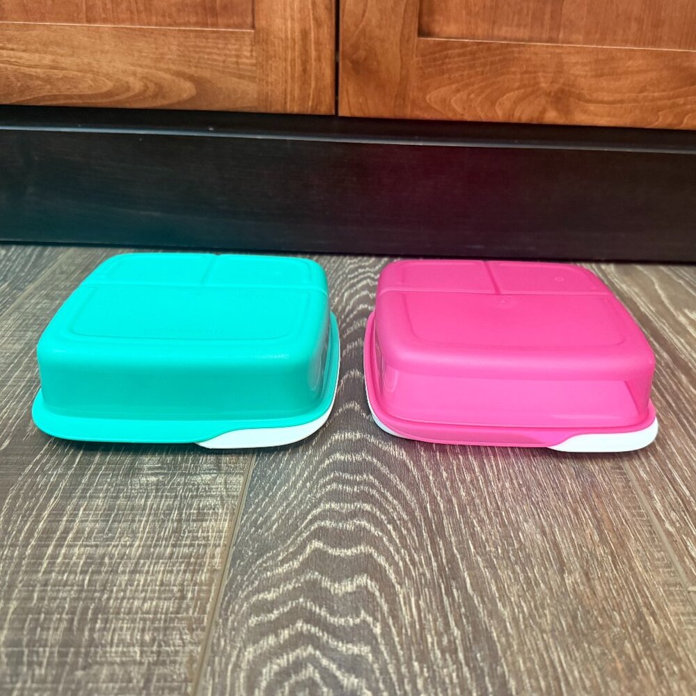 Tupperware Divided Lunch Container – Set of 2 - Picture 6 of 13